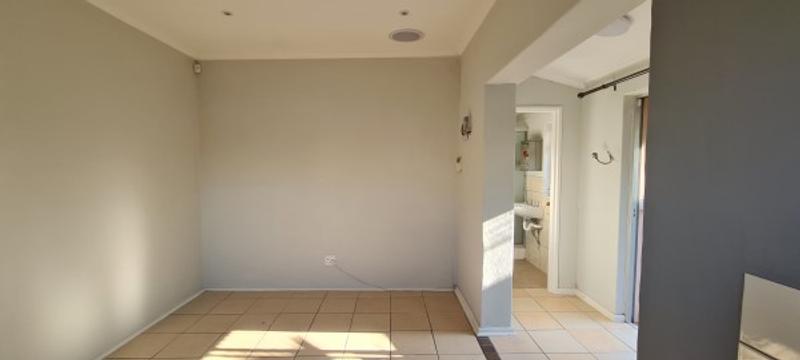 To Let 1 Bedroom Property for Rent in Strand Western Cape